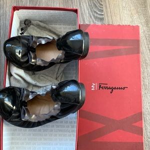 Ferragamo size 7.5 ballet shoes